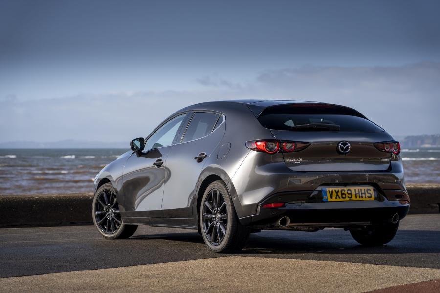  Mazda3 Skyactiv-X AWD Hatchback (BP) 2019 года  (UK) (фото 38 из 42)